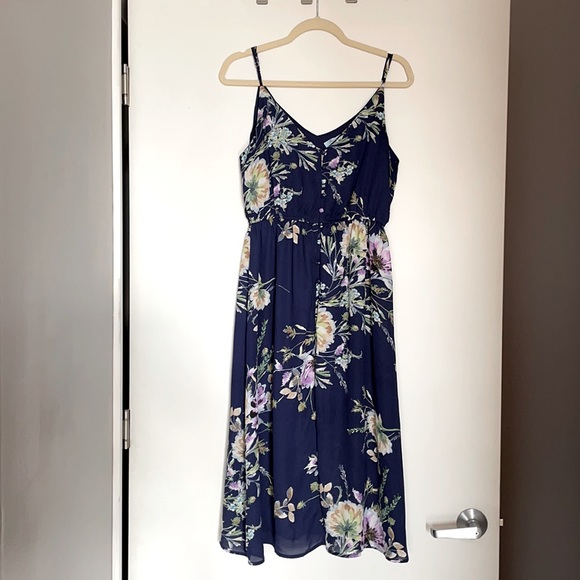 Floral midi dress with button detail - Picture 1 of 4